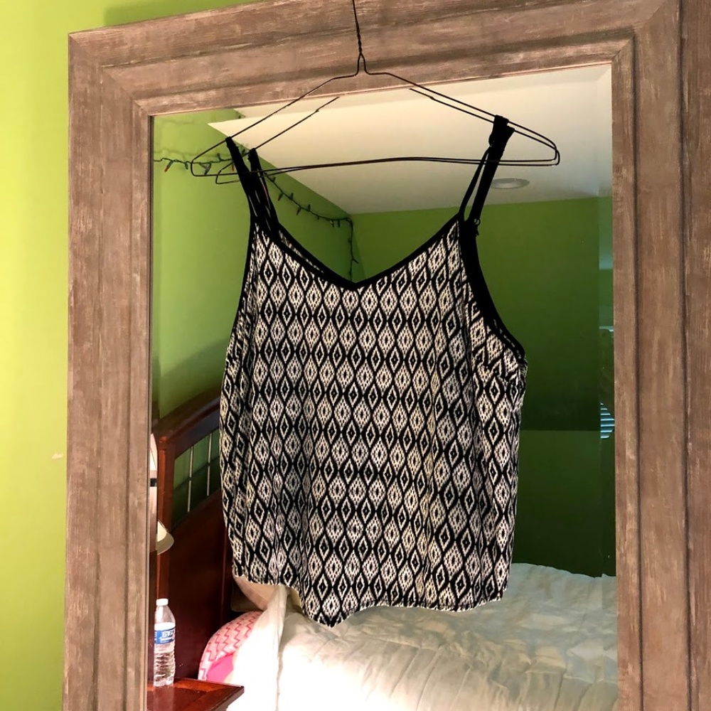 Xhilaration Black and White Tank Top